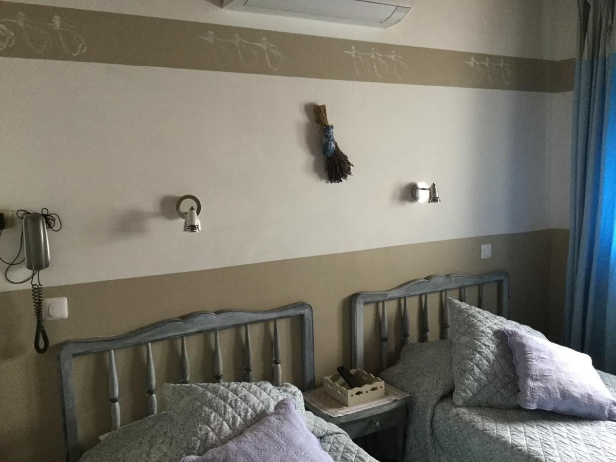 Hotel Le Mediterranee سانت ماري دو لا مير المظهر الخارجي الصورة
